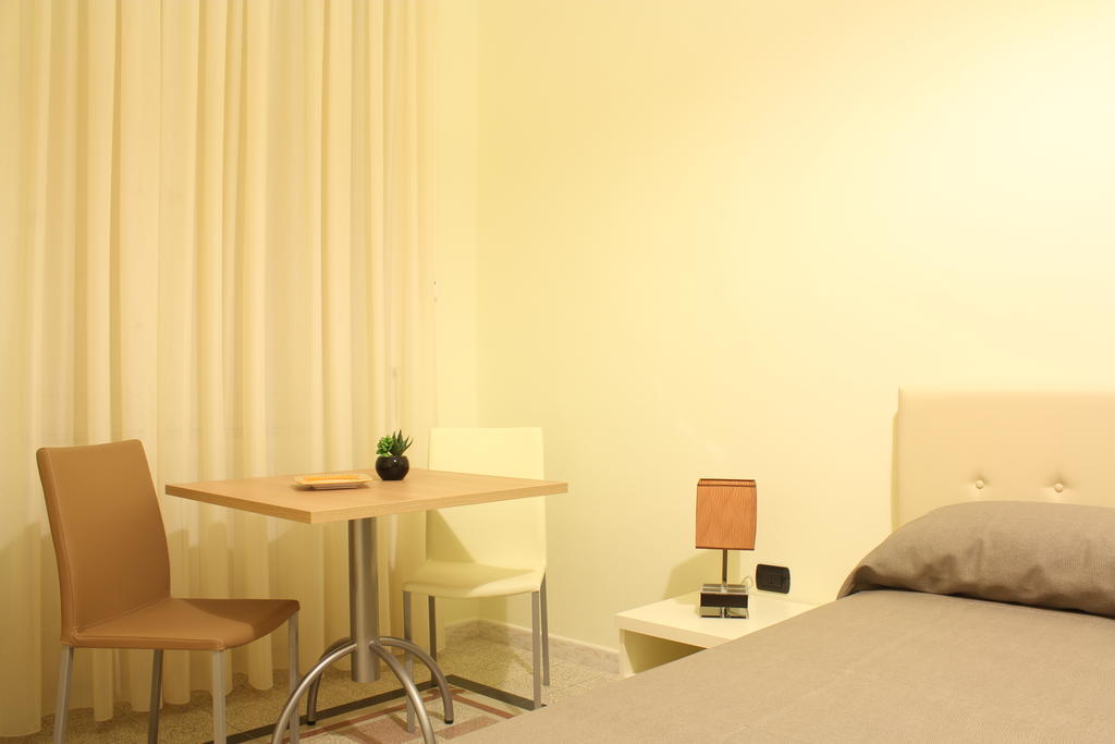 Bed & Breakfast San Francesco Salerno Szoba fotó